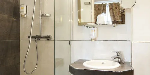 Des Bains 2* Paříž